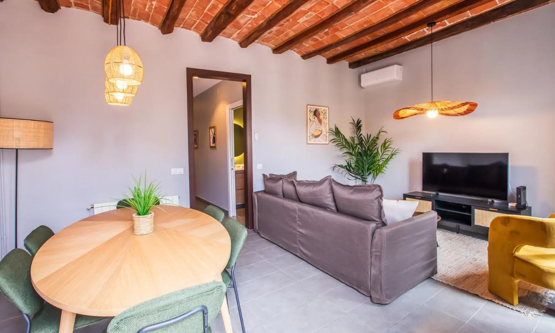 43Mal1000-Nice&Bright 2Br Flat Next To Sagrada Familia Barcelona Apartment