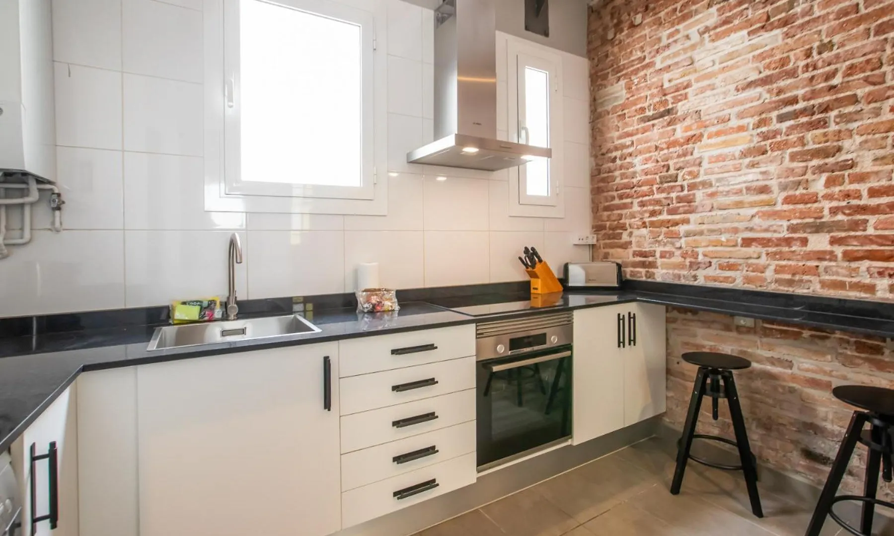 43Mal1000-Nice&Bright 2Br Flat Next To Sagrada Familia Barcelona 0*,  Spain